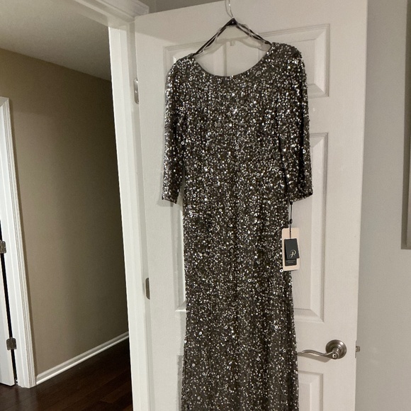 Adrianna Papell Grey and Silver Sequined Mermaid Gown NWT size 10 - Picture 3 of 6